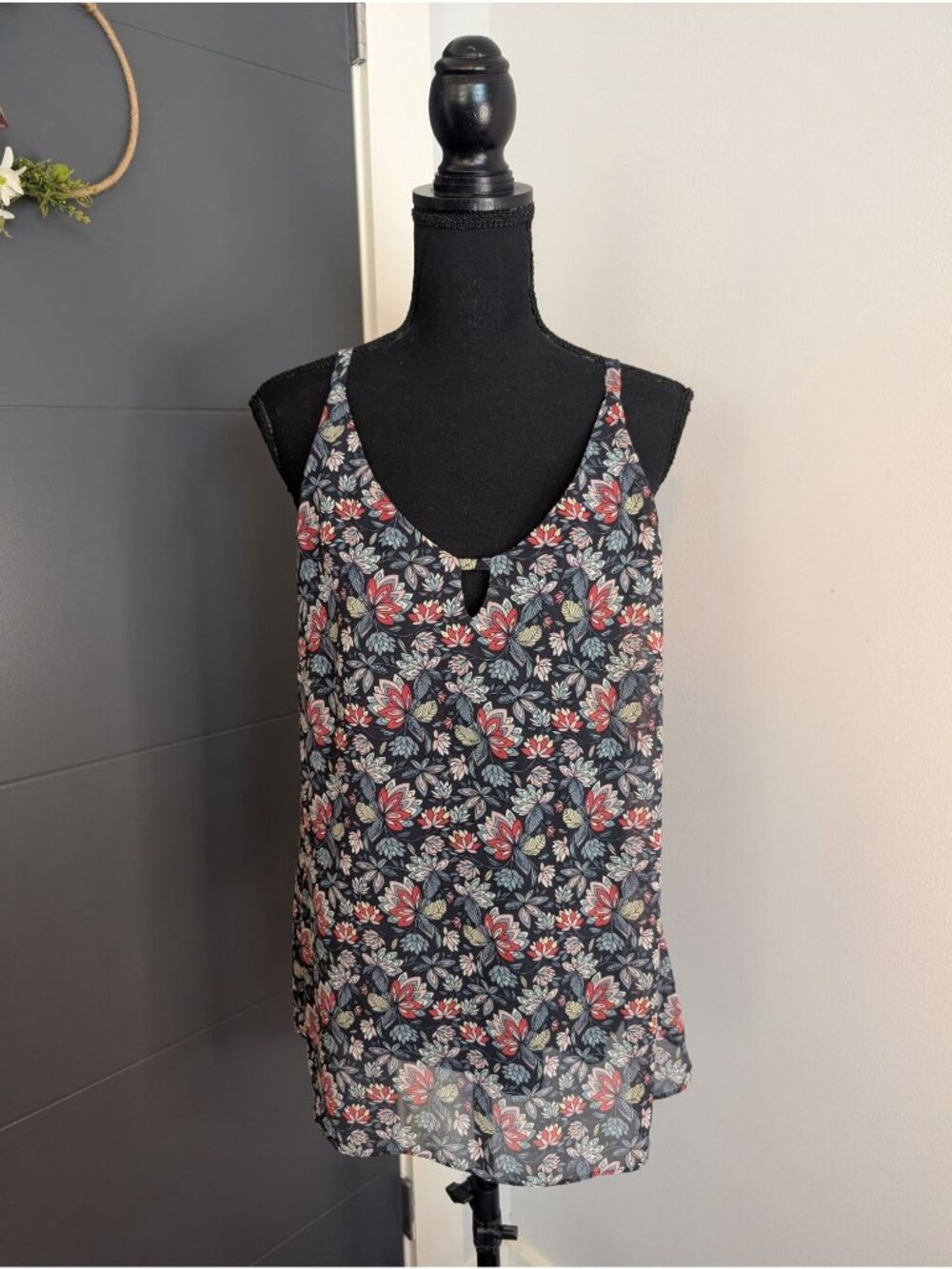 Cabi Flirt Cami Style #5224 Navy Floral Chiffon Tank - M